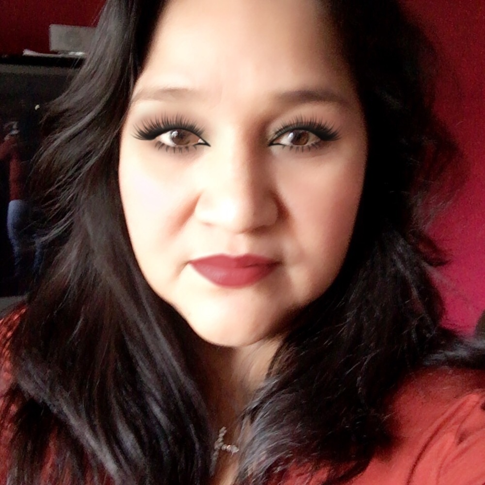 Meet your Posher, Consuelo